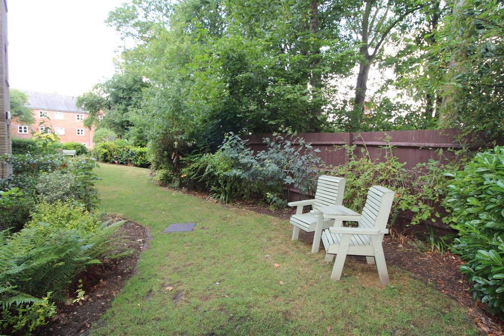 Communal gardens