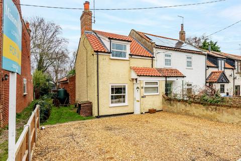 2 bedroom cottage for sale, Hall Lane, Oulton