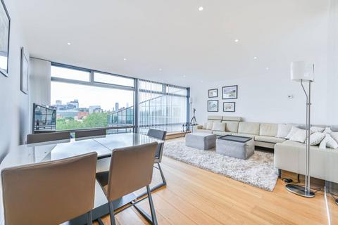 4 bedroom flat for sale, Parliament View, Albert Embankment, London, SE1