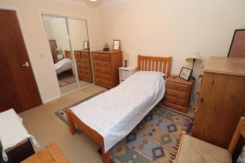 1 bedroom apartment for sale, Cryspen Court, Bury St. Edmunds IP33