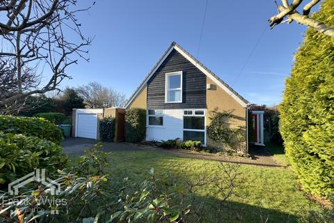 3 bedroom bungalow for sale, Margate Road, Lytham St. Annes, Lancashire