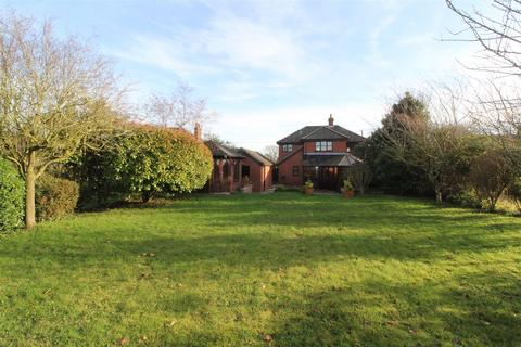 4 bedroom detached house for sale, Thurston Road, Bury St. Edmunds IP31