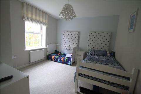 3 bedroom end of terrace house to rent, Henry Road, Southampton SO31