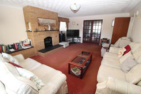 4 bedroom detached house for sale, Bederic Close, Bury St. Edmunds IP32