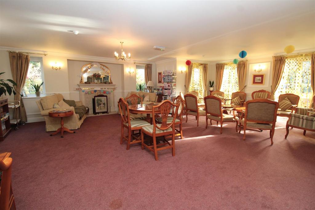 Communal Lounge