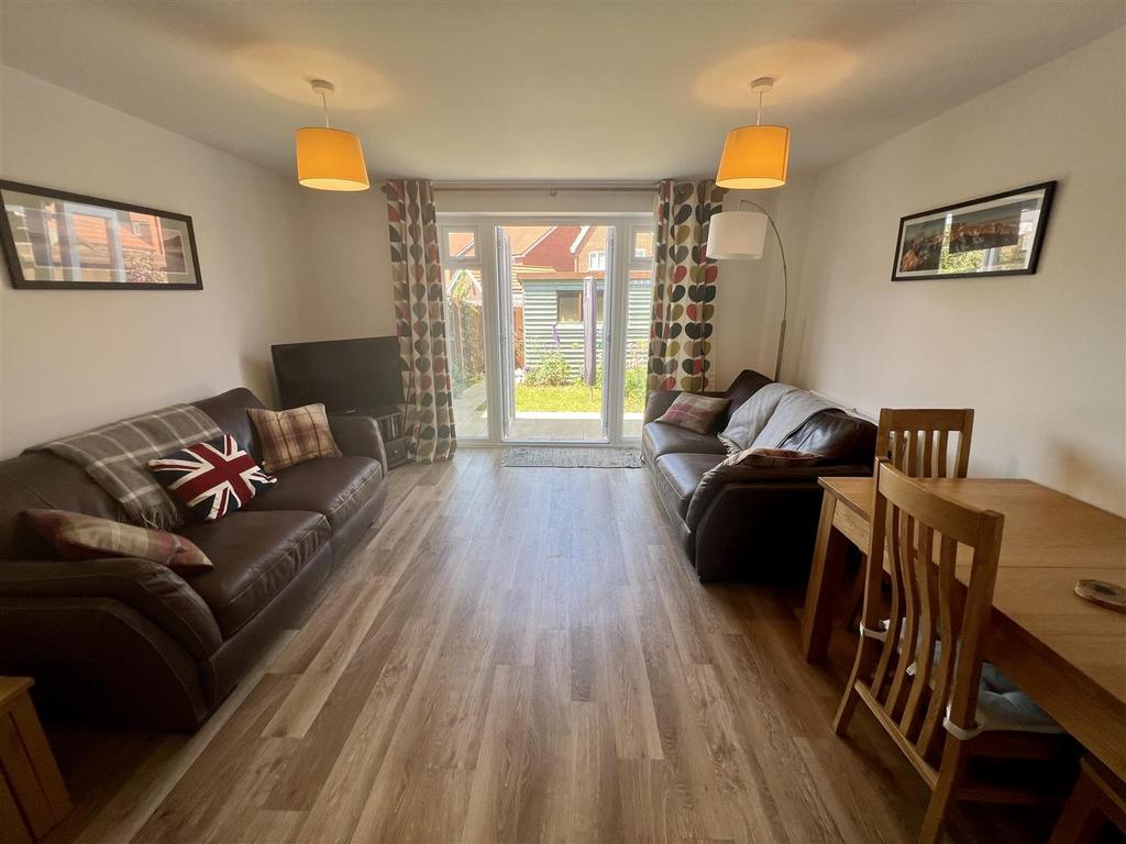 Sitting Room Area