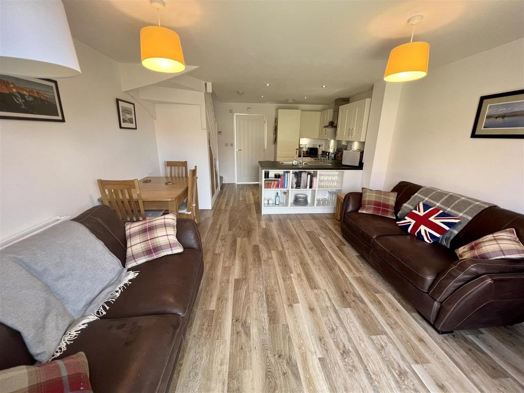Sitting Room Area