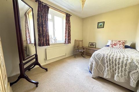 7 Campion Close, Lindford, Bordon, GU35 0YG