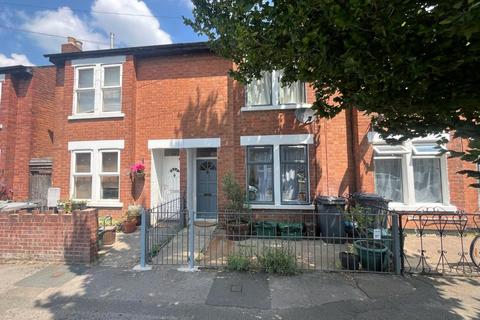 3 bedroom terraced house to rent, Hanman Road, Gloucester