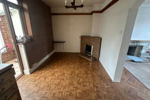 3 bedroom terraced house for sale, 125 Linley Crescent, Romford, Essex, RM7 8RB