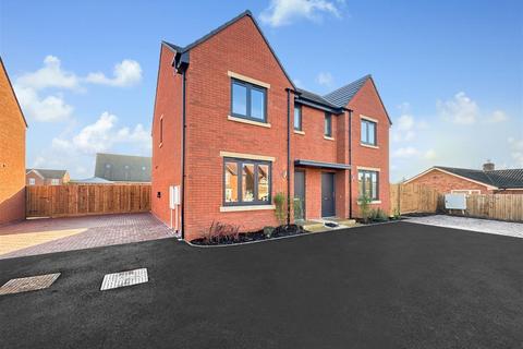 3 bedroom semi-detached house for sale, Braeburn Court, Badsey