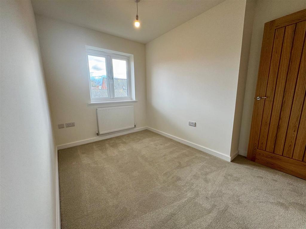 Bedroom 3a.jpg