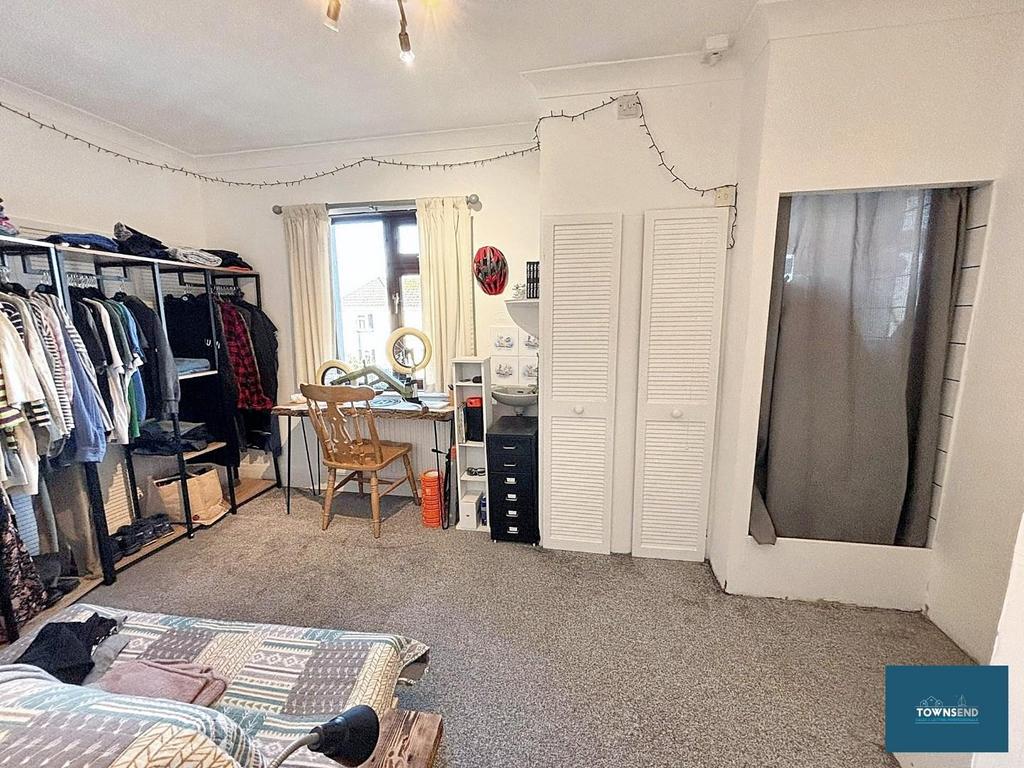 Bedroom 2.jpg