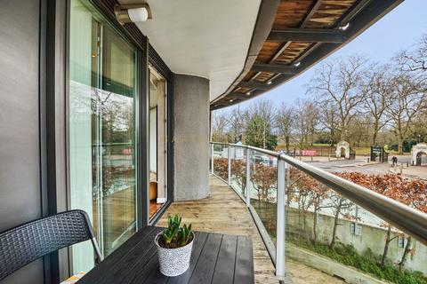 1 bedroom apartment for sale, Centurion Building, 376 Queenstown Road, London, SW11