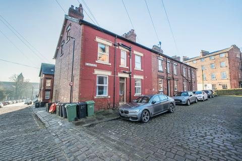 1 Claremont View, Leeds, LS3 1AU