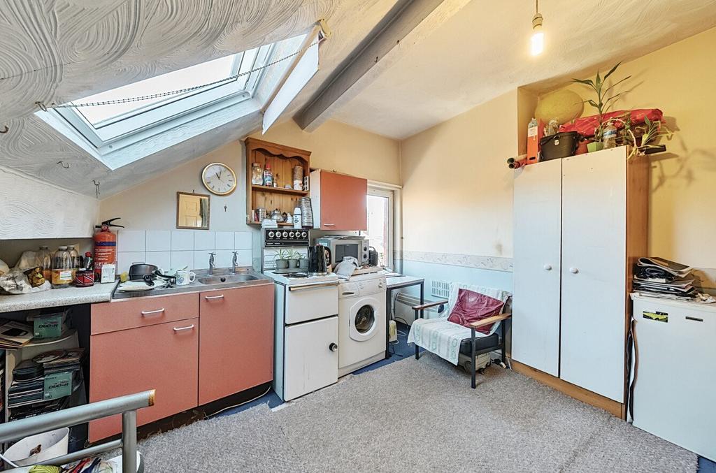Flat 5