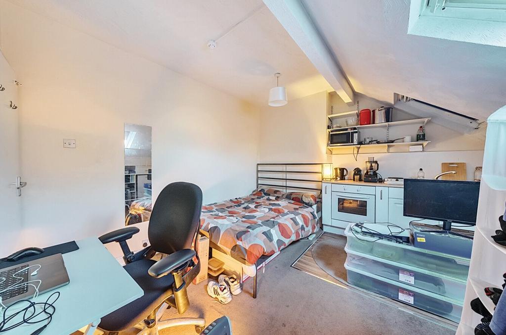 Flat 6