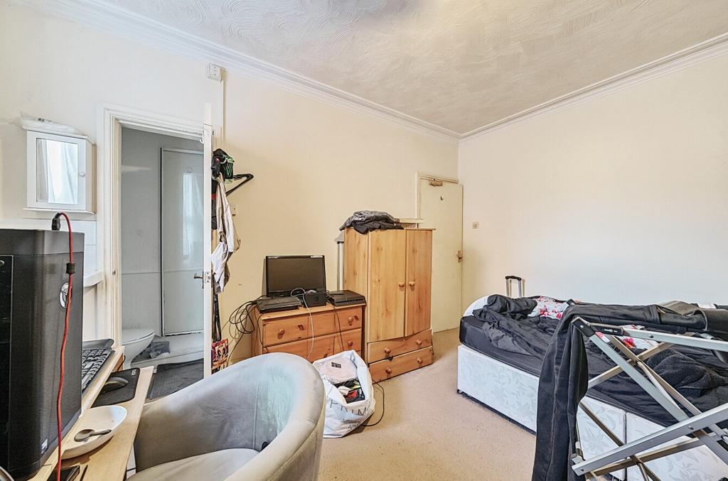 Flat 1