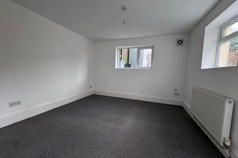 2 bedroom flat to rent, Evelyn Terrace, Brighton, East Sussex