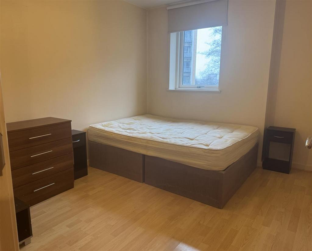 Bed2.jpeg