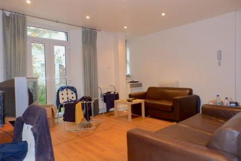 4 bedroom ground floor flat to rent, 61 Worrall Road, Worrall Road, Bristol BS8