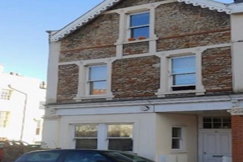 4 bedroom ground floor flat to rent, 61 Worrall Road, Worrall Road, Bristol BS8