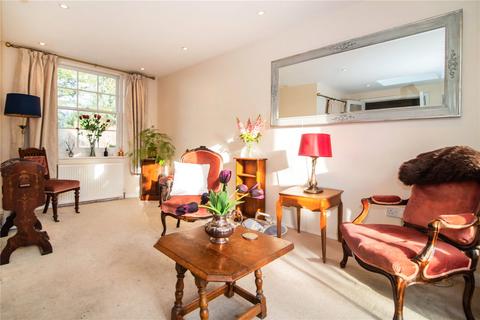 2 bedroom end of terrace house for sale, New Road, Richmond, TW10