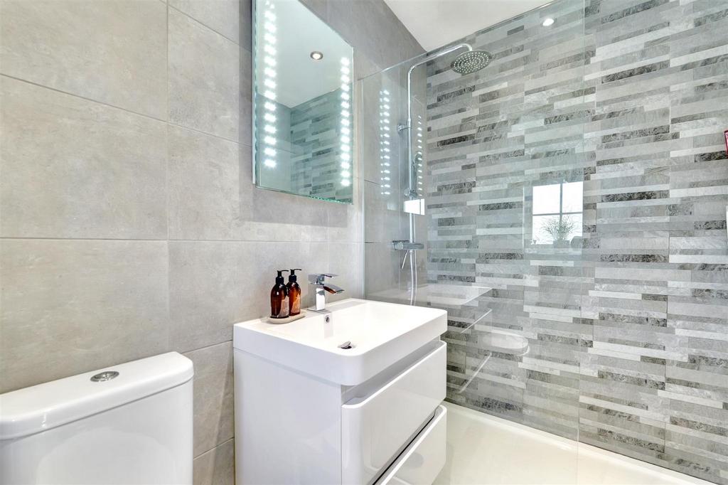 Ensuite