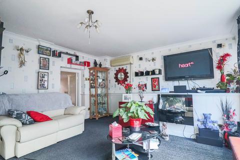 2 bedroom flat for sale, Connaught Place, Weston Super Mare