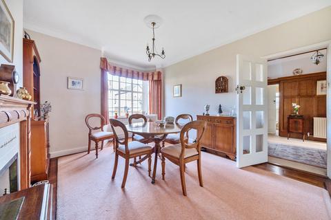 23 Kingsway, Petts Wood, Orpington, BR5 1PL
