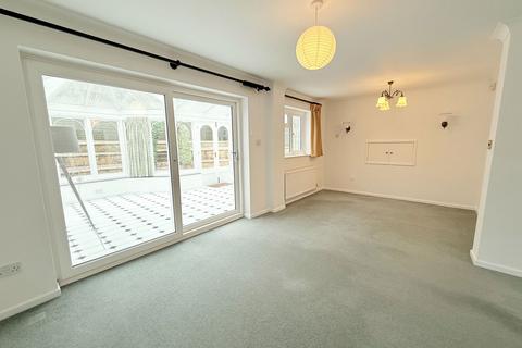 31 Beconsfield Close, Dorridge, Solihull, B93 8QZ