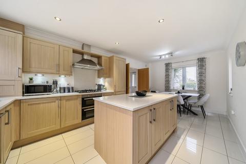 4 bedroom detached house for sale, Dodwell Lane, Bursledon, Hampshire, SO31