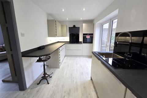 2 Barken Road, Chippenham, SN14 0JY
