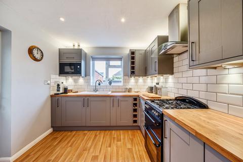 3 bedroom semi-detached house for sale, Bridge Road, Chertsey, KT16