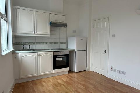 1 bedroom flat for sale, Battersea High Street, Clapham Junction SW11