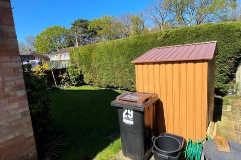 29 Birchdale, Hythe, Southampton, SO45 3HX
