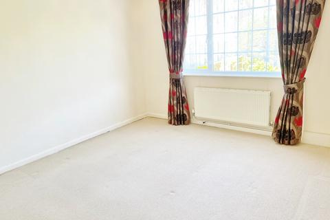 29 Birchdale, Hythe, Southampton, SO45 3HX