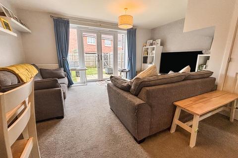 3 bedroom townhouse for sale, Hovingham Drive, Great Denham, Bedford