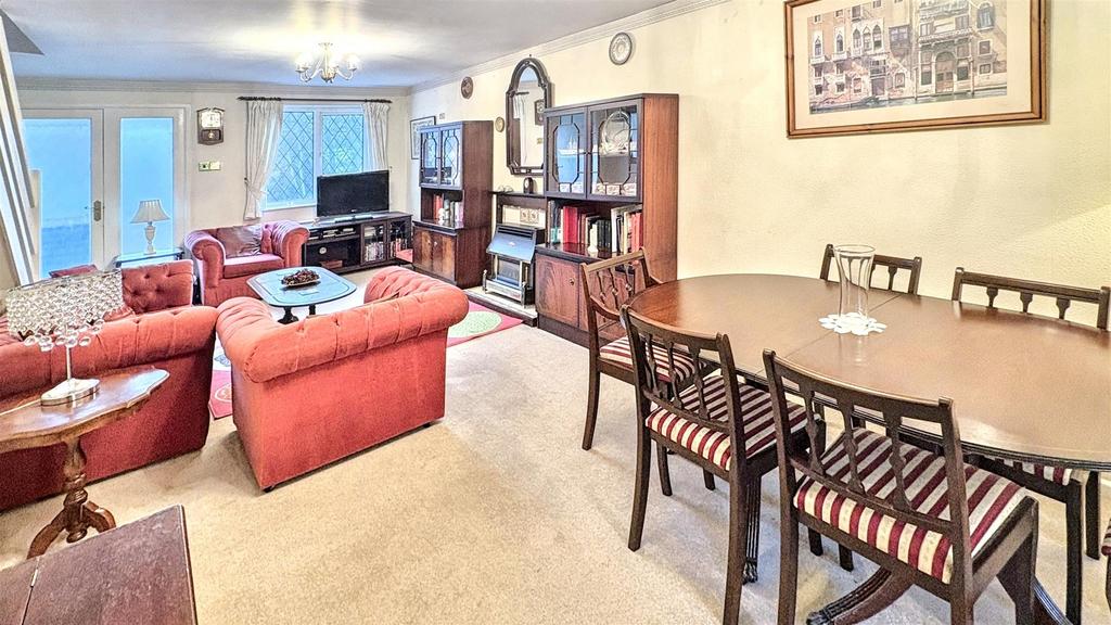 Open Plan Living/ Dining Room