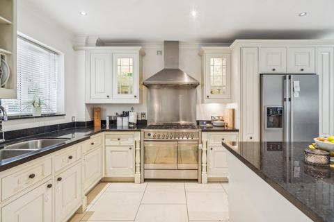 5 bedroom detached house for sale, Wood End Close, Farnham Common SL2