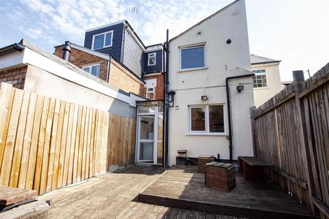 4 bedroom house to rent, Heeley Road, Birmingham B29