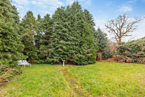 4 bedroom detached house for sale, Coombe Hill Court, Windsor, Berkshire