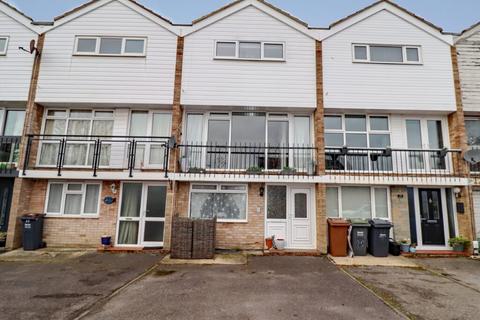 3 bedroom townhouse for sale, Sidlesham Close, Hayling Island