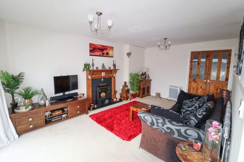 3 bedroom townhouse for sale, Sidlesham Close, Hayling Island