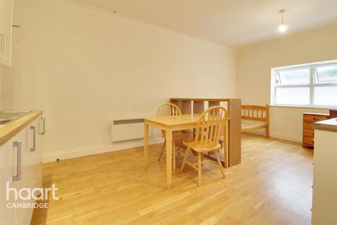 Studio to rent, Mill Road, Cambridge