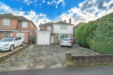 3 bedroom detached house for sale, Stratton Avenue, Wallington SM6