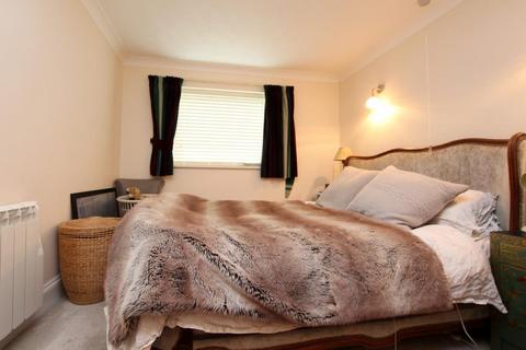 2 bedroom apartment to rent, Water End Thorpe Meadows, Peterborough PE3