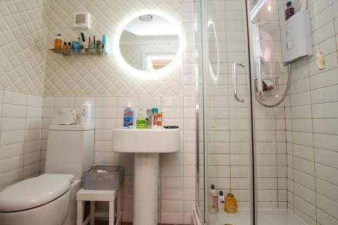 2 bedroom apartment to rent, Water End Thorpe Meadows, Peterborough PE3