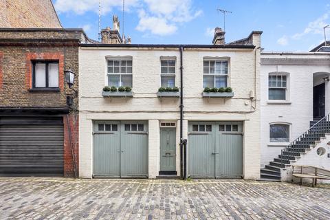 Dunstable Mews, London, W1G