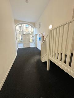 2 bedroom apartment for sale, Town Hall Street East, Halifax HX1